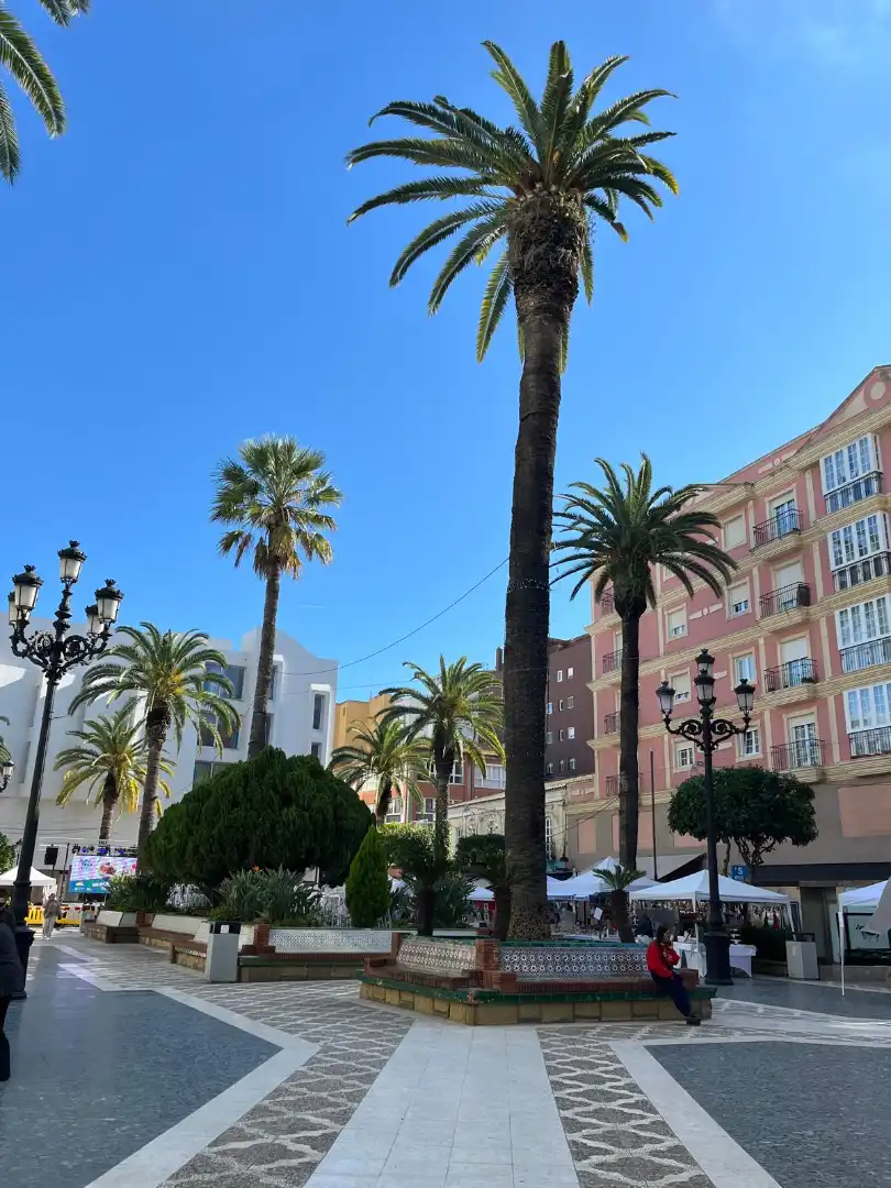 Exterior view of Flat for sale in La Línea de la Concepción  with Furnished and Balcony