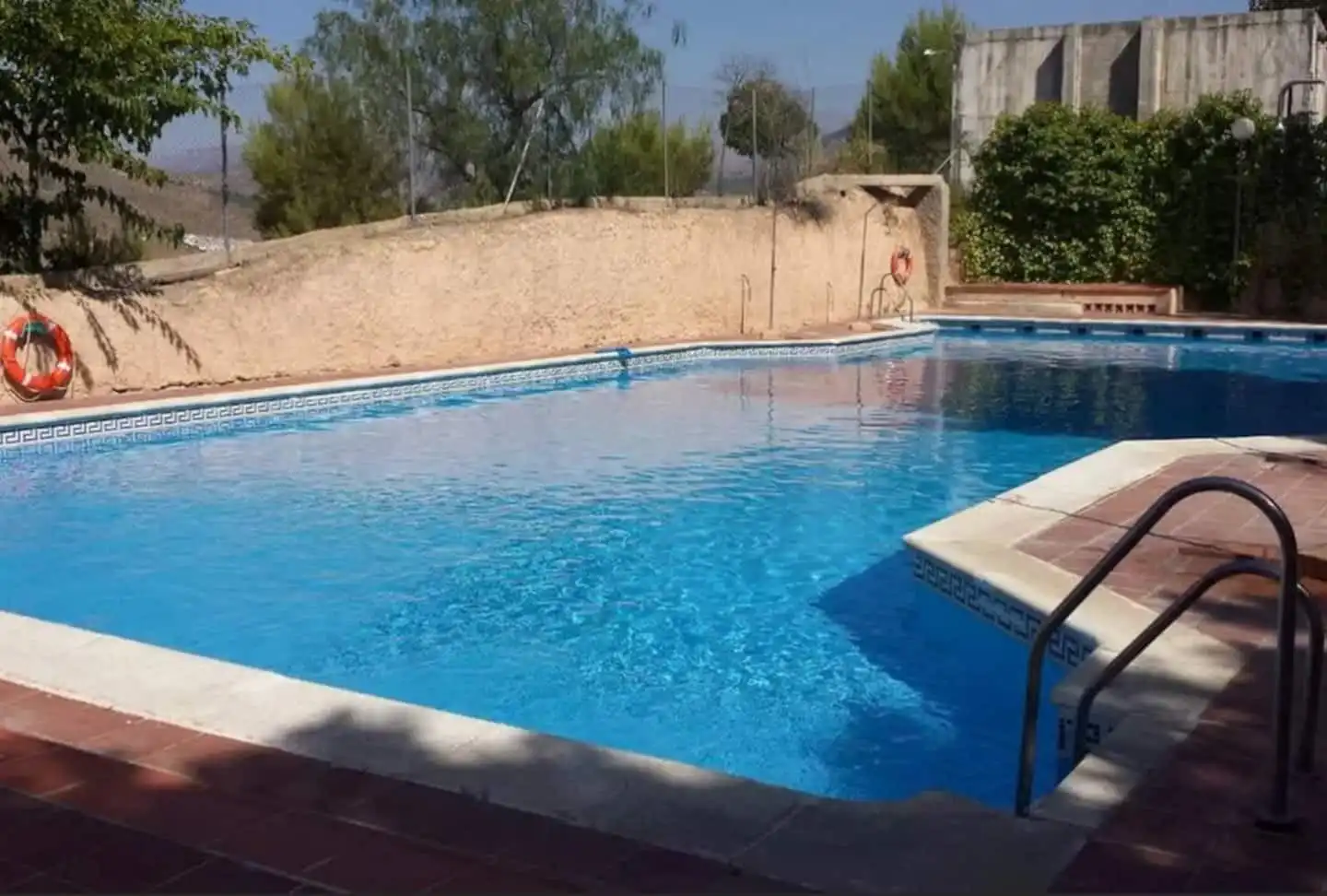 Swimming pool of Flat for sale in Genil