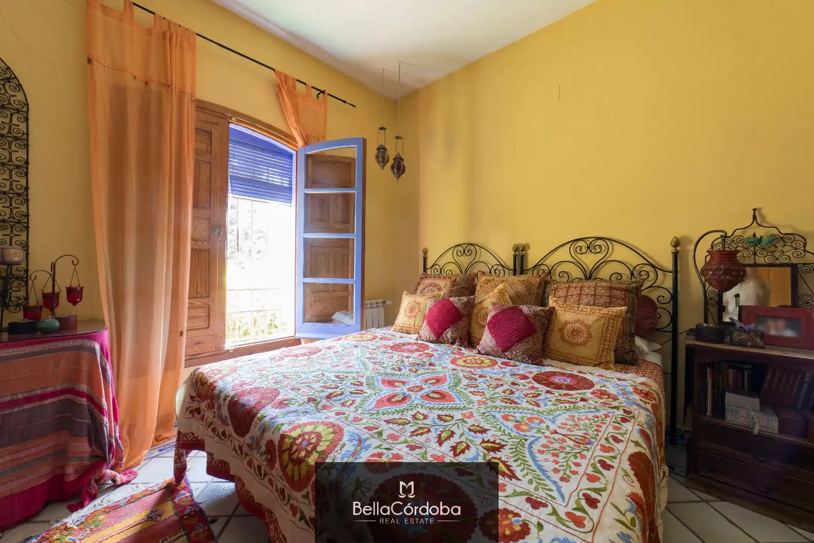 Bedroom of Houses for sale in Córdoba  with Air Conditioner, Heating and Terrace