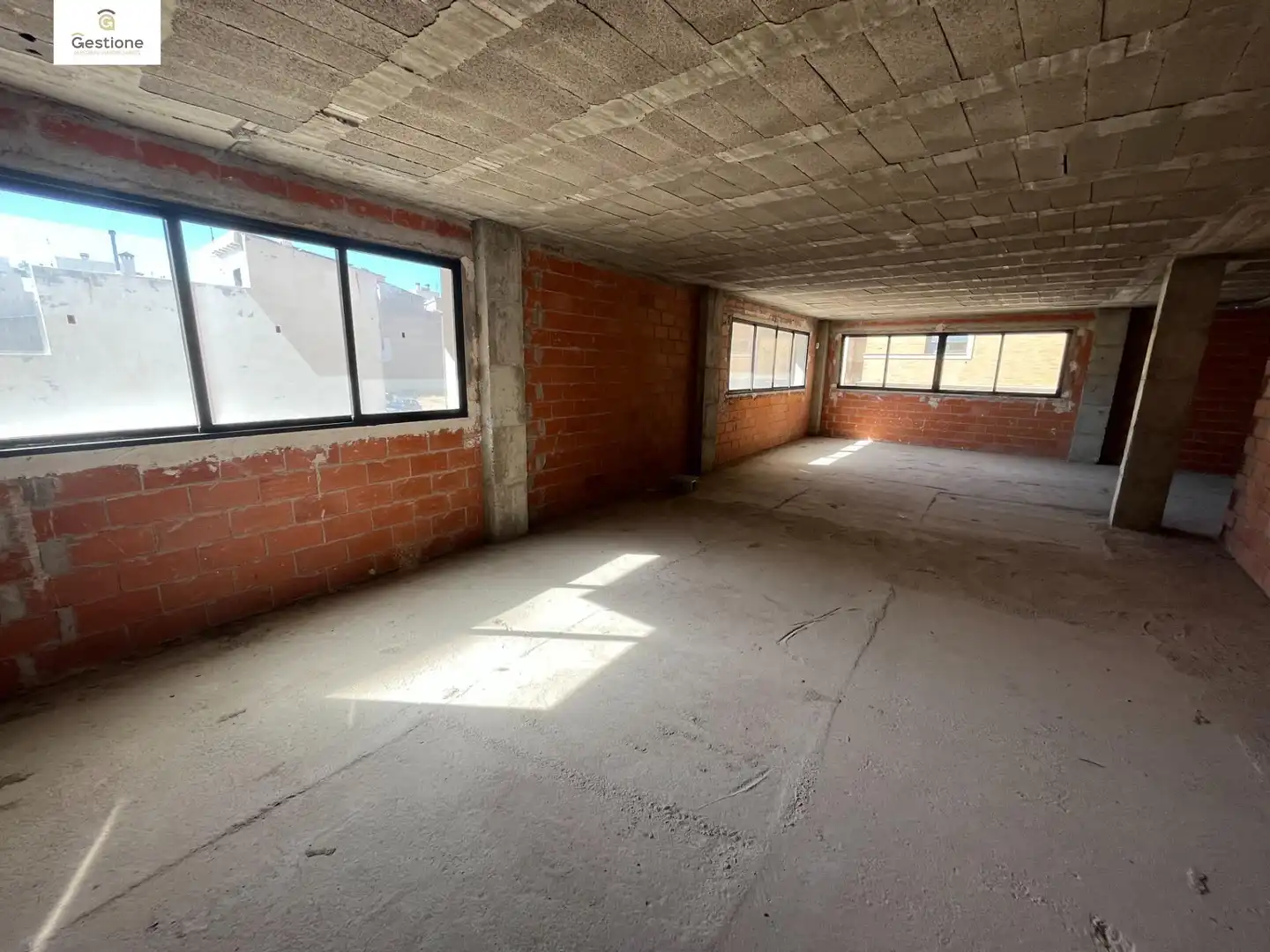 Commercial properties for sale in VIRGEN DE GRACIA, 152, Centro