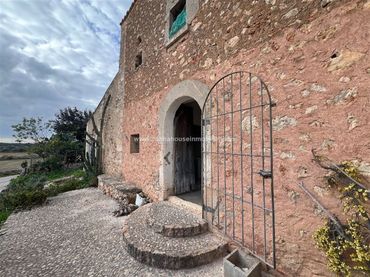 Country house for sale in Llubí