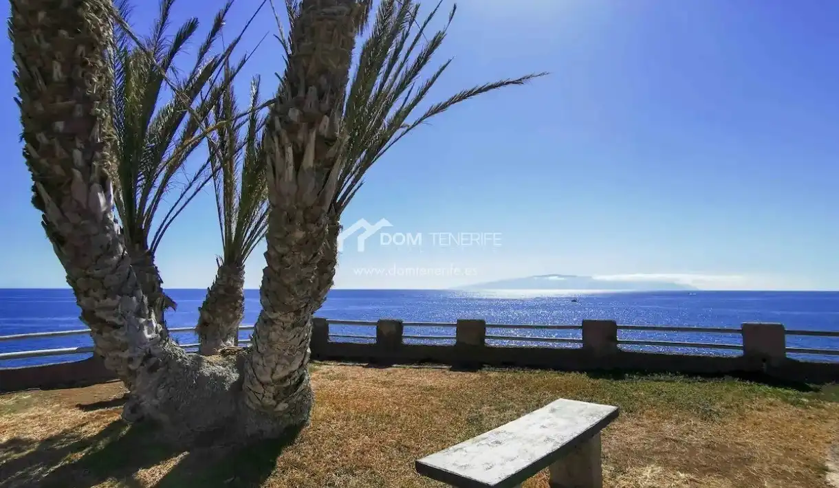 Vista exterior de Piso en venta en Adeje con Terraza, Piscina y Amueblado