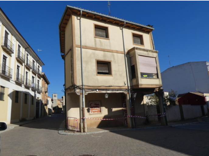Vista exterior de Casa adosada en venta en Medina de Rioseco con Calefacción