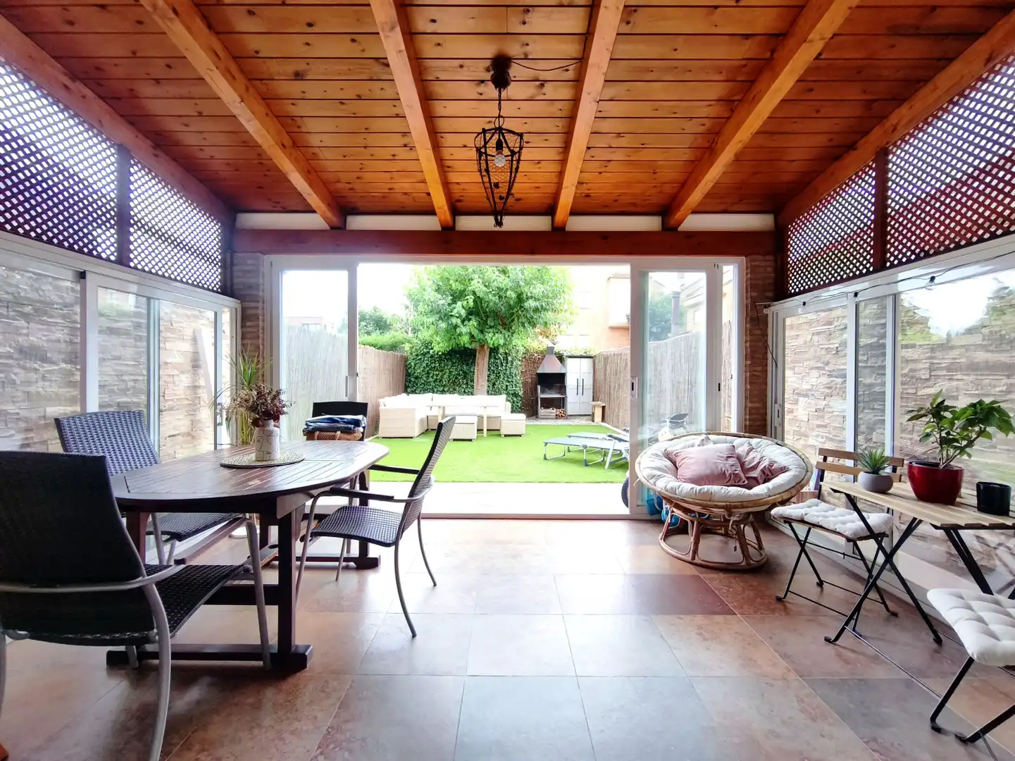 Terrassa de Casa o xalet en venda en Lardero amb Aire condicionat, Calefacció i Jardí privat