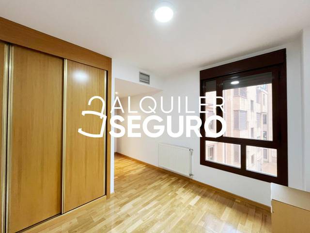 Piso en Alquiler en del Cactus en Berruguete