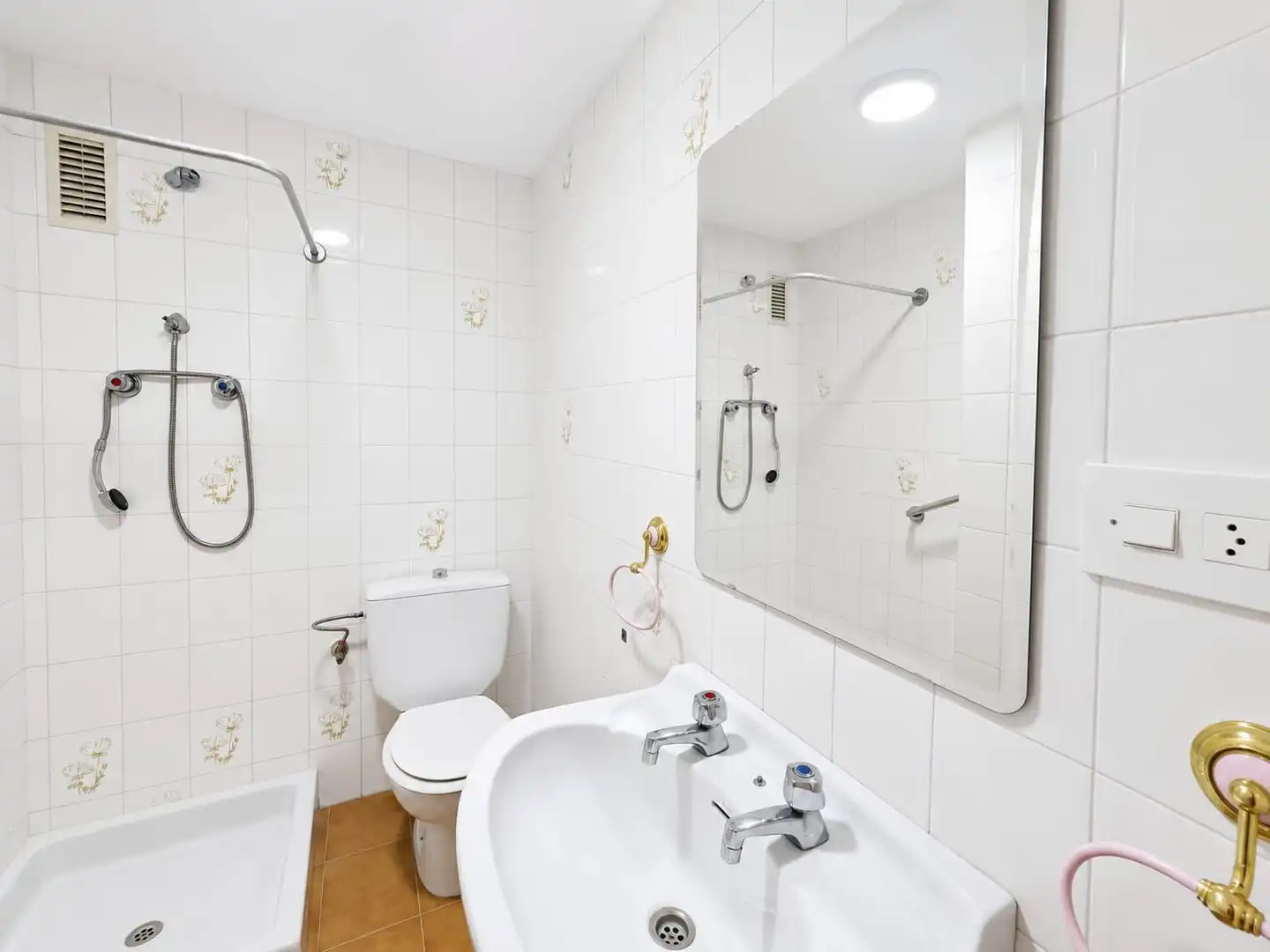 Bathroom of Flat for sale in La Vall d'Uixó