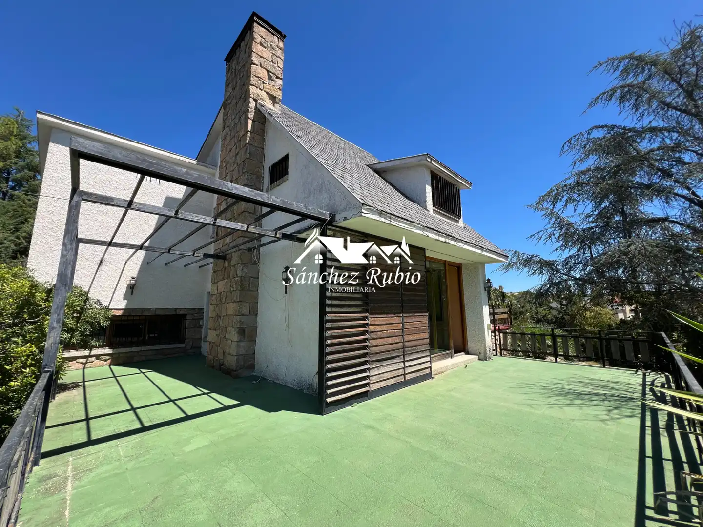 Exterior view of Houses for sale in Torrelodones  with Heating, Private garden and Parquet flooring