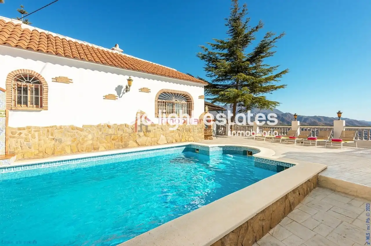 House with pool for sale in Torrox Pueblo, imagen 6