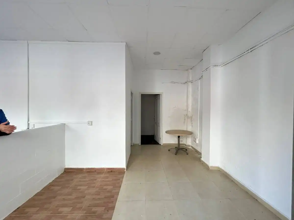 Business premises to rent in C. RamÃ³n y Cajal, imagen 4