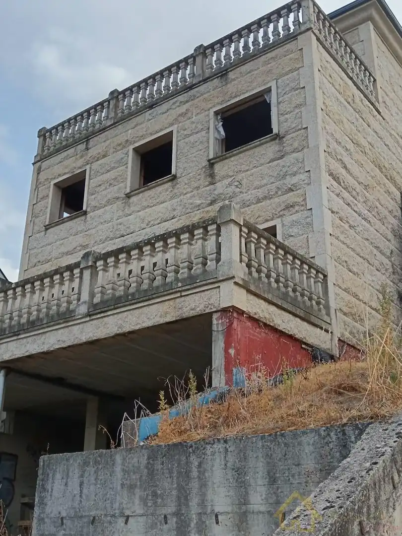 Vista exterior de Casa o chalet en venta en Lugo con Terraza, Trastero y Piscina