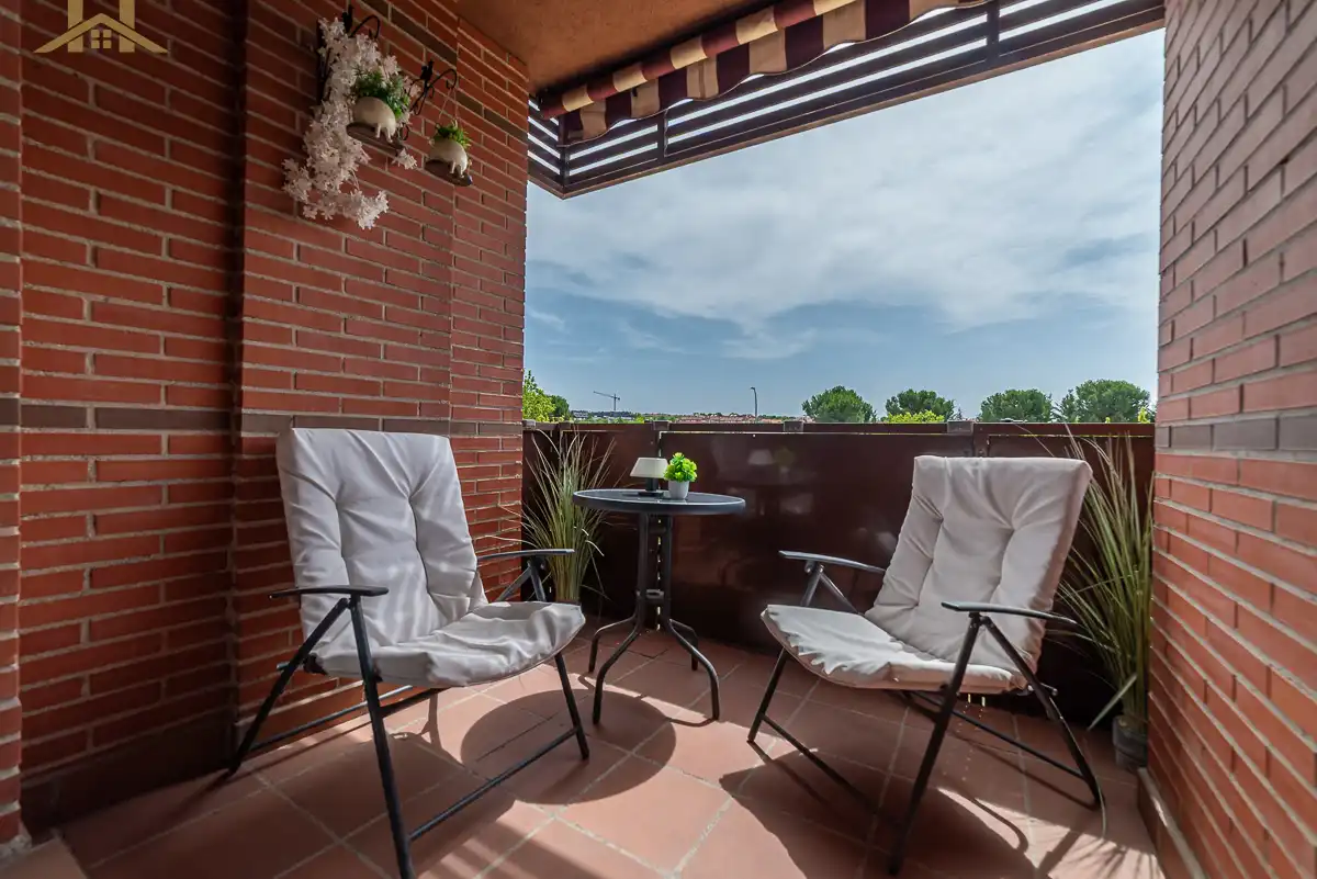Terrasse von Wohnung zum Verkauf in Boadilla del Monte mit Klimaanlage, Heizung und Abstellraum