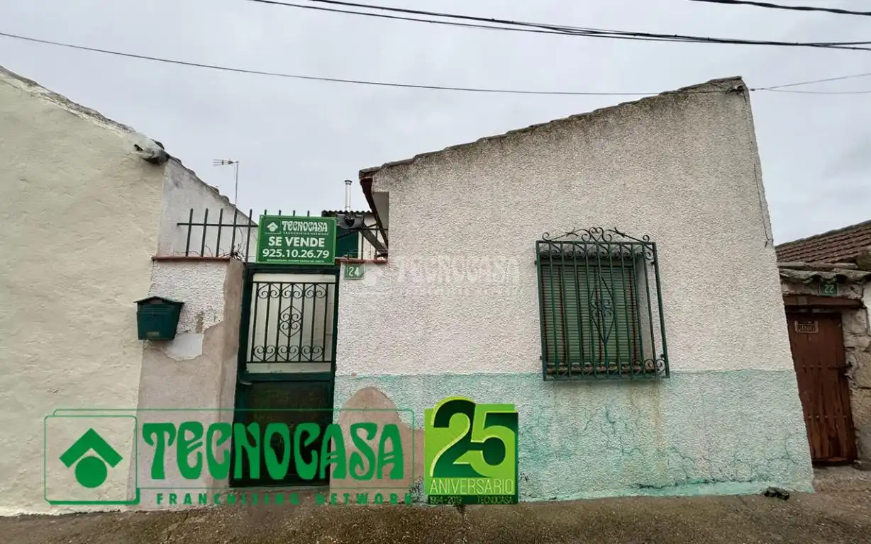 Vista exterior de Casa o chalet en venta en Las Ventas Con Peña Aguilera con Calefacción y Jardín privado