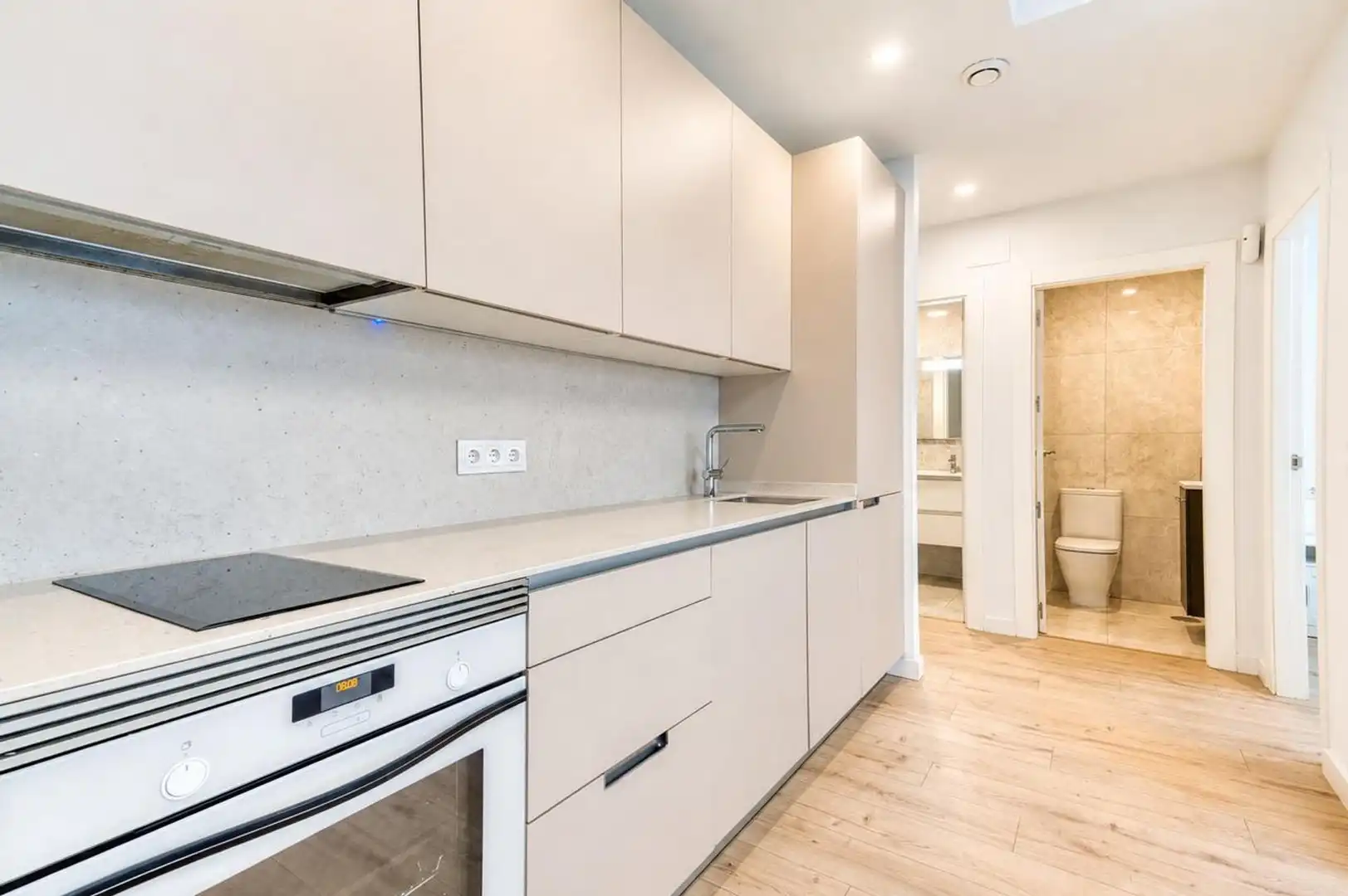 Apartament amb terrassa de lloguer a Puerto Deportivo, imagen 10