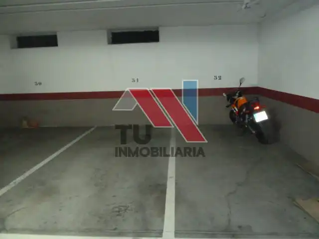Aparcament de Pis en venda en Fuensalida amb Balcó i Piscina comunitària