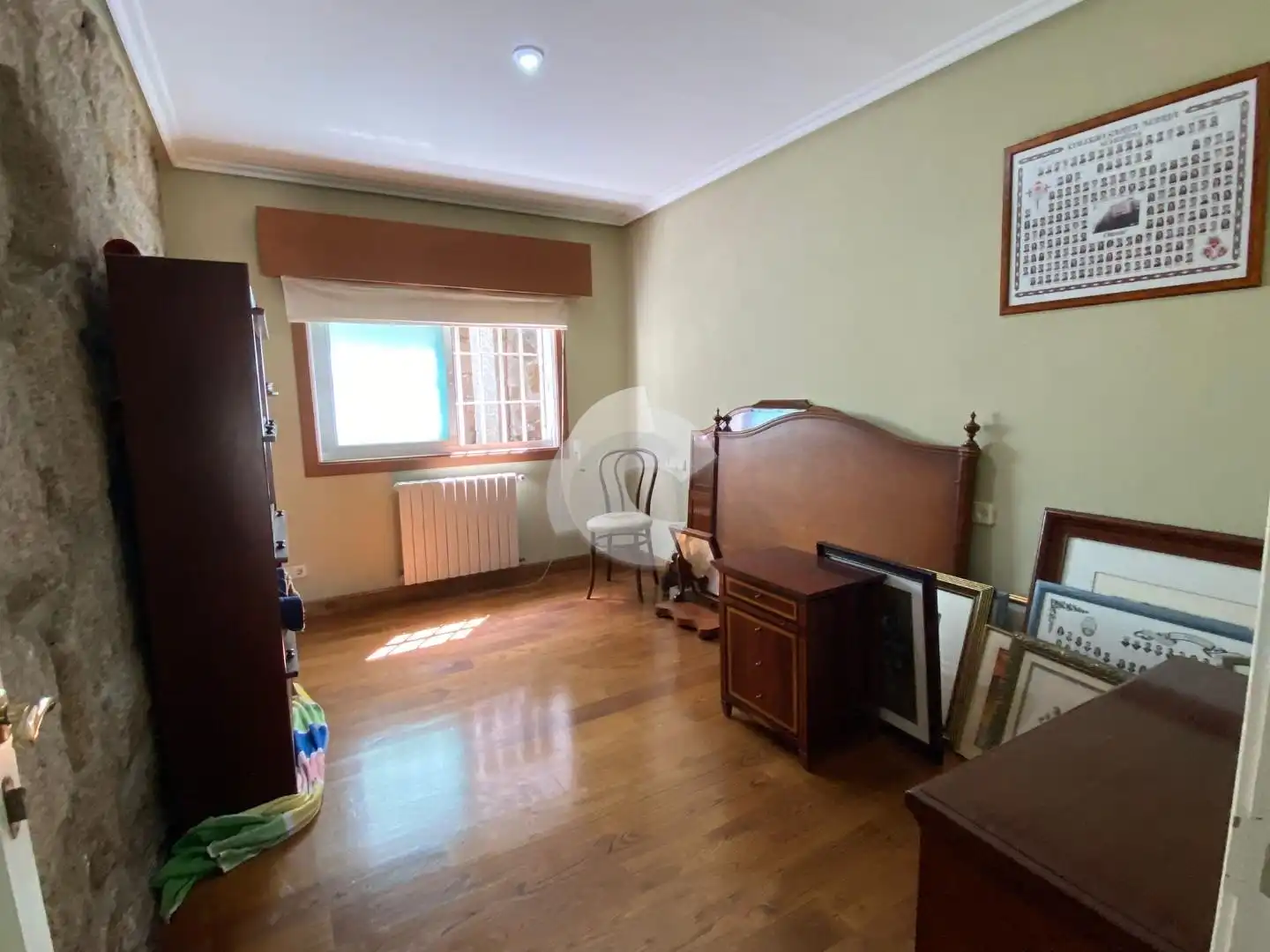 Dormitori de Casa o xalet en venda en San Cibrao das Viñas amb Calefacció, Jardí privat i Parquet