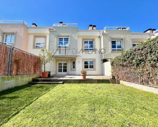Exterior view of Single-family semi-detached for sale in Vigo   with Terrace and Swimming Pool