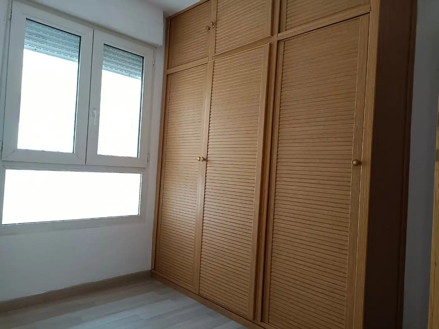 Flat for rent in Avenida CADIZ, Barrio de Zaidín