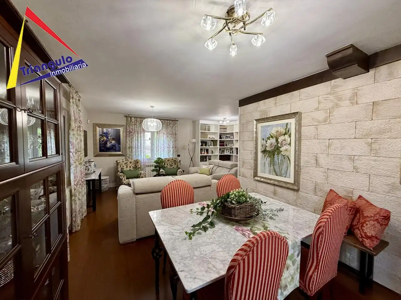Comedor de Casa o chalet en venta en Otero de Herreros con Calefacción y Jardín privado