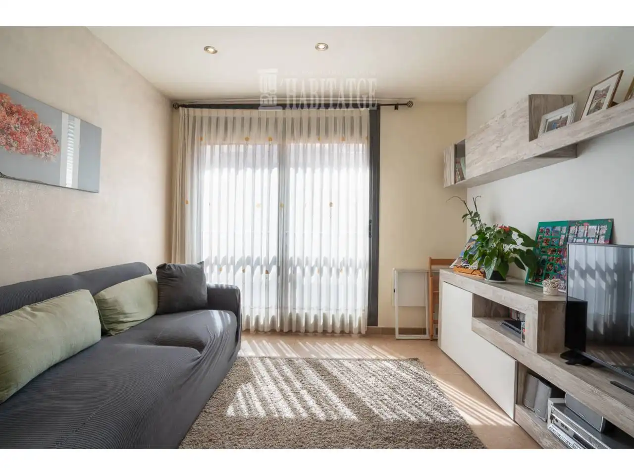 Living room of Duplex for sale in Centelles  with Heating, Parquet flooring and Terrace