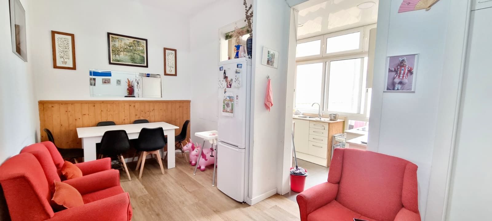 Cocina de Piso en venta en L'Hospitalet de Llobregat con Balcón