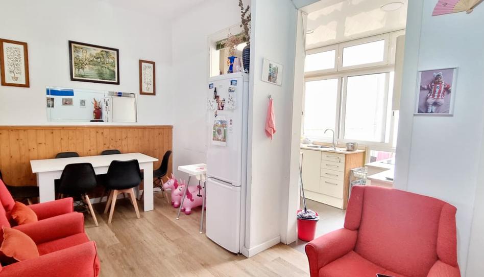 Foto 1 de Piso en venta en Carrer Llobregat, La Torrassa, Barcelona