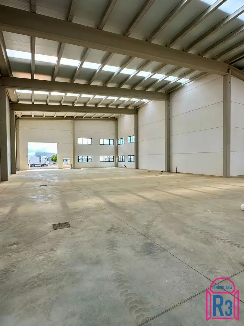 Nave industrial in affitto a V3, imagen 12
