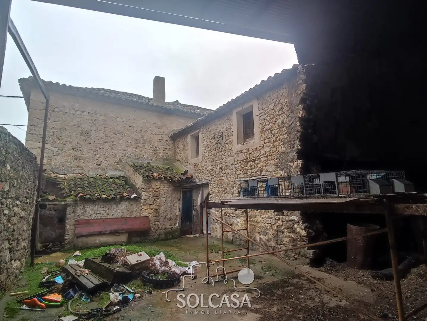 Vista exterior de Casa o xalet en venda en Quintanilla de Trigueros amb Jardí privat i Traster