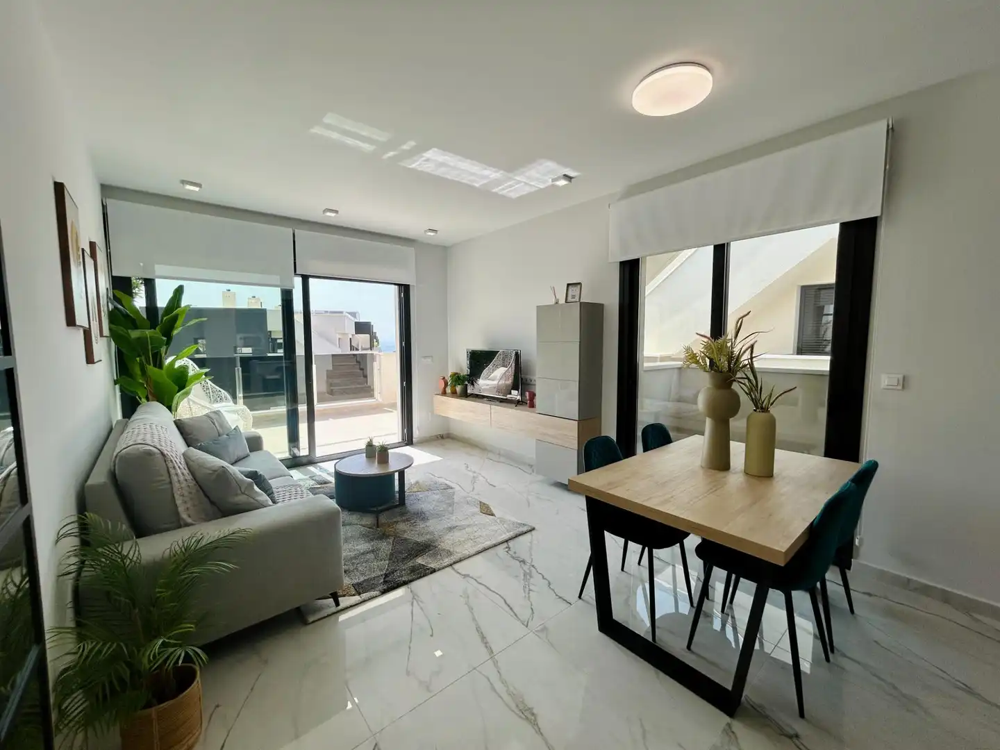 Sala de estar de Ático en venta en Orihuela con Aire acondicionado, Calefacción y Jardín privado