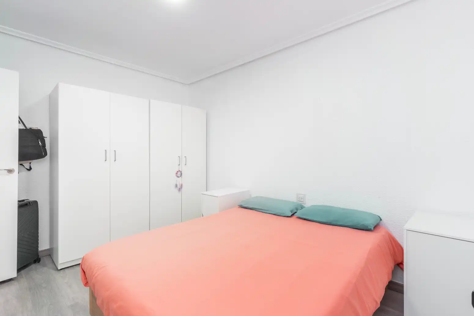 Schlafzimmer von Einfamilien-Reihenhaus zum Verkauf in Mieres (Asturias) mit Heizung, Terrasse und Abstellraum
