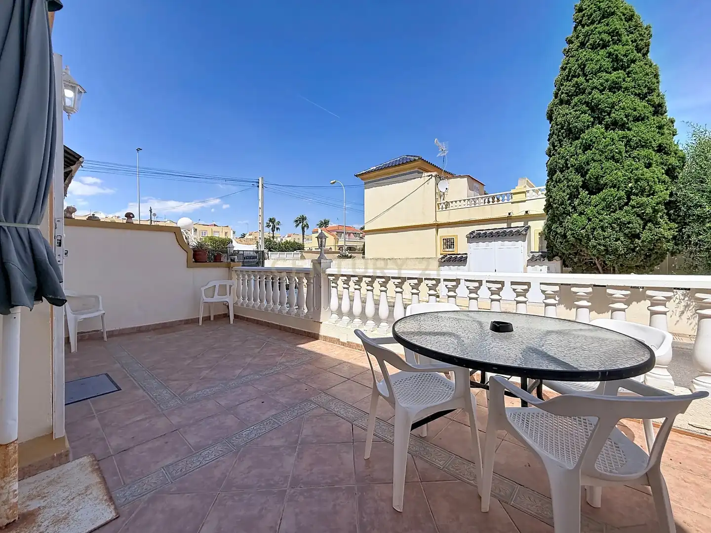 Terraza de Planta baja en venta en Orihuela con Aire acondicionado, Trastero y Piscina comunitaria