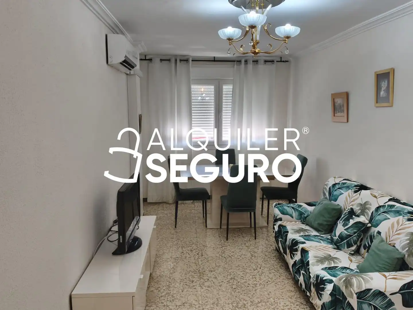 Piso con ascensor en alquiler en De Carmona, imagen 17