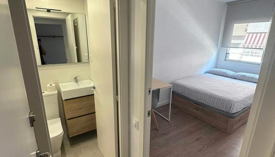 Photo 1 of Flat to share in N/a, La Gavarra, Barcelona