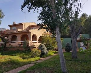 Jardí de Casa o xalet en venda en Estivella amb Jardí privat, Terrassa i Piscina