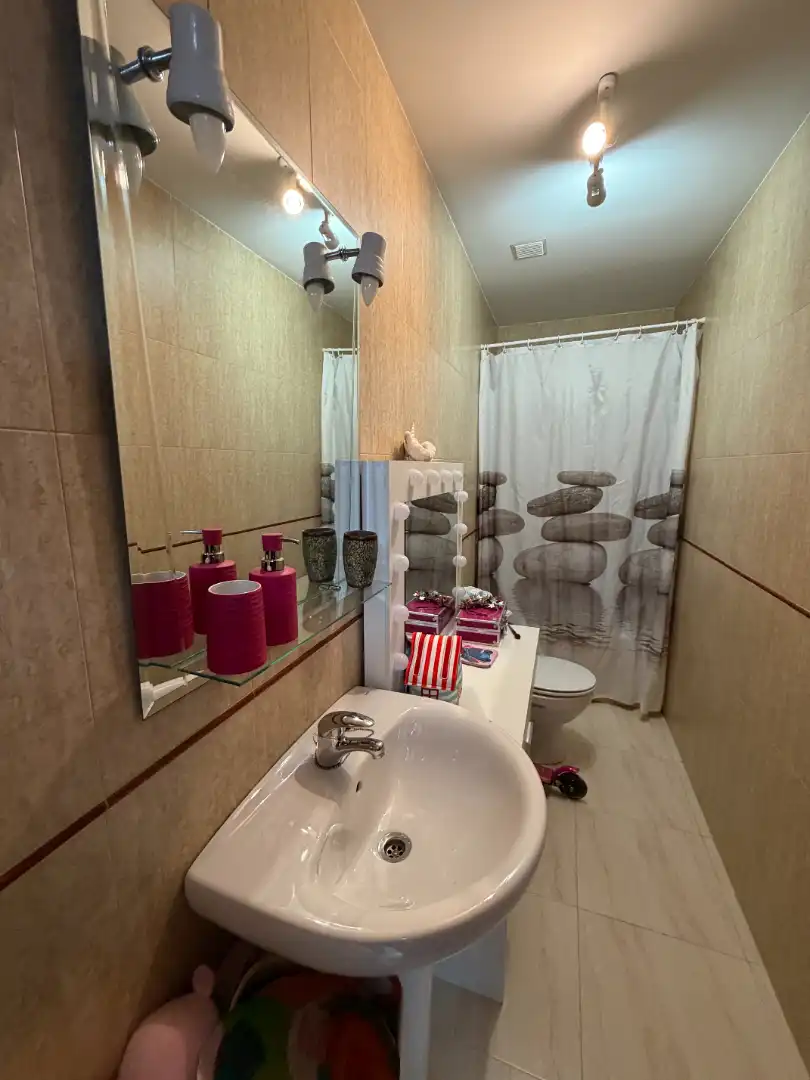 Bathroom of Attic for sale in Úbeda  with Air Conditioner, Heating and Terrace