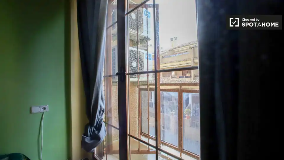 Room in Beniferri