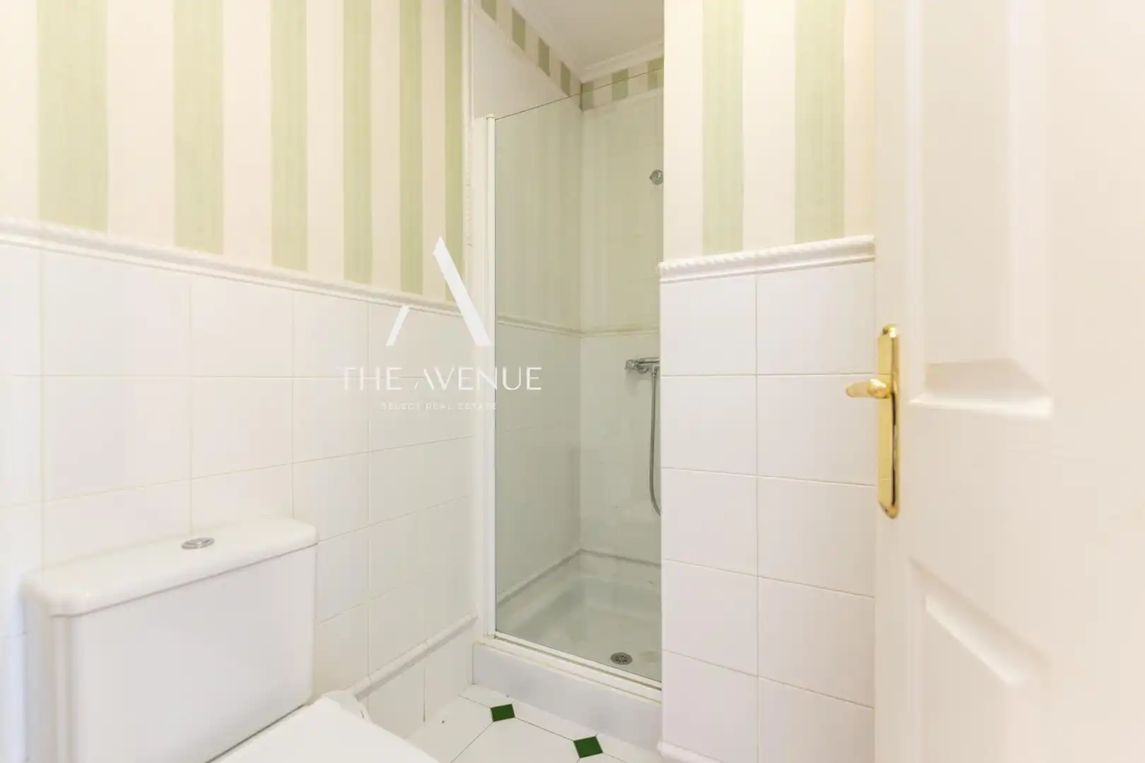 Baño de Casa o chalet en venta en Boadilla del Monte con Calefacción, Jardín privado y Terraza