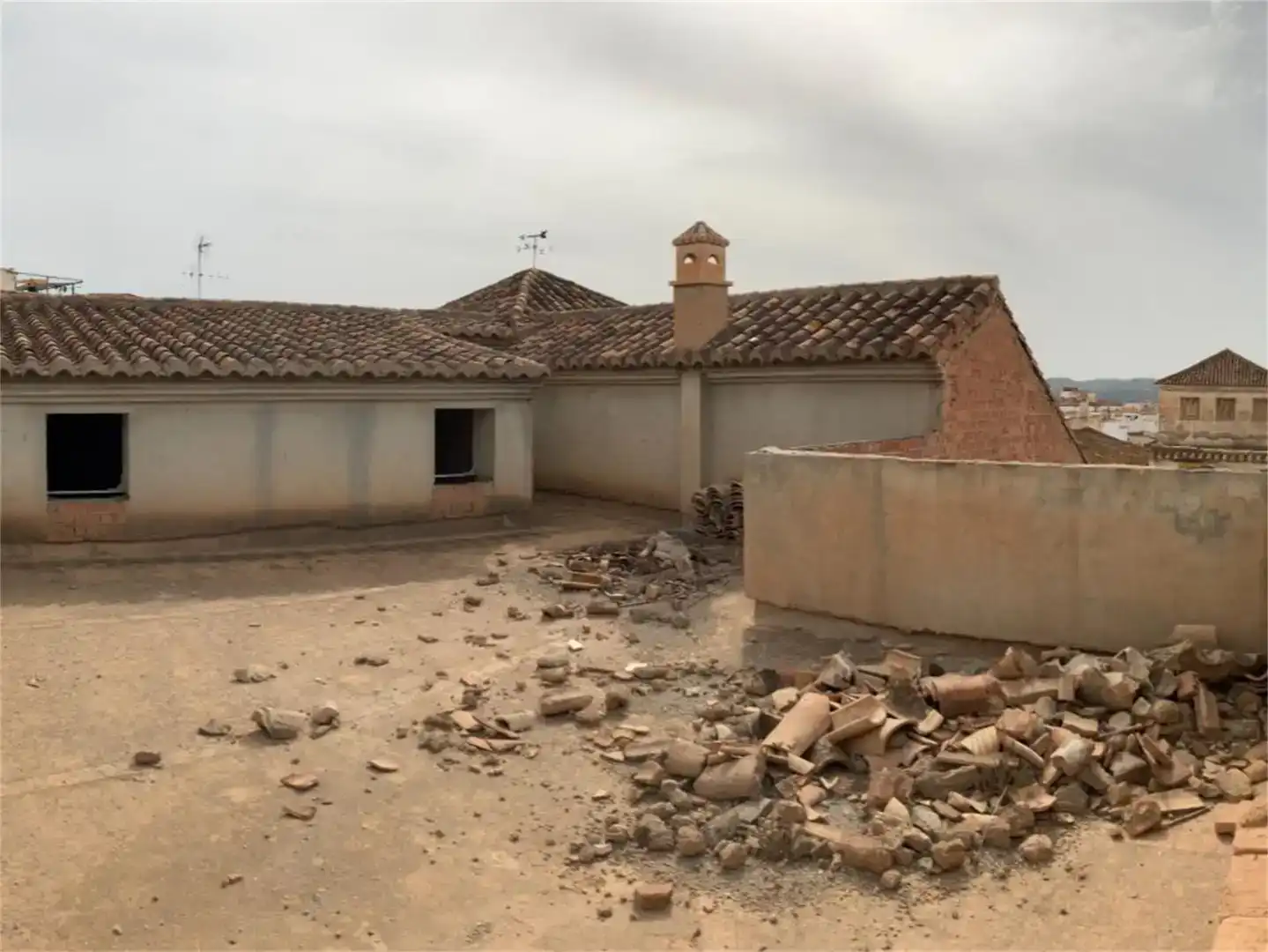 Vista exterior de Casa adosada en venda en Vélez-Málaga amb Balcó