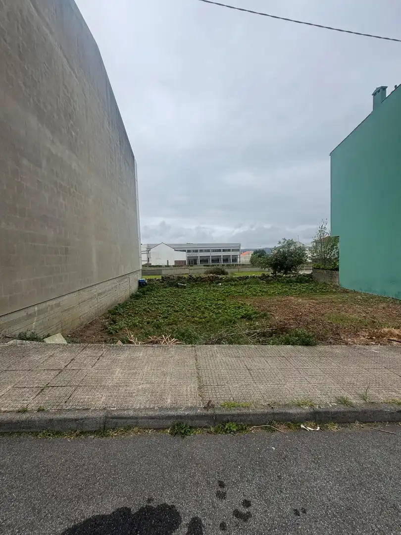 Terrenos y solares en venta en Calle La Camuza B