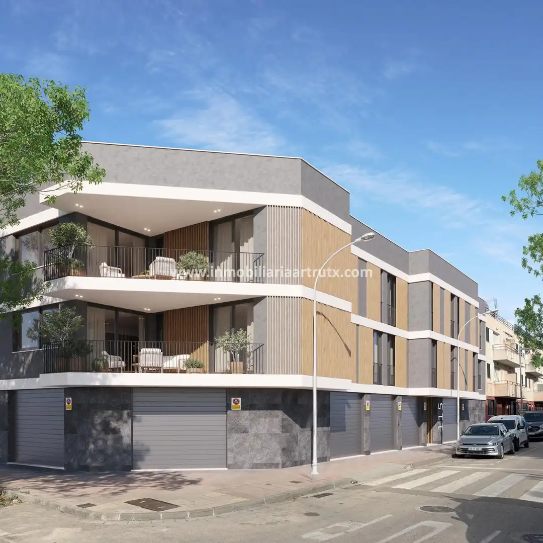 Vista exterior de Àtic en venda en Ciutadella de Menorca amb Terrassa