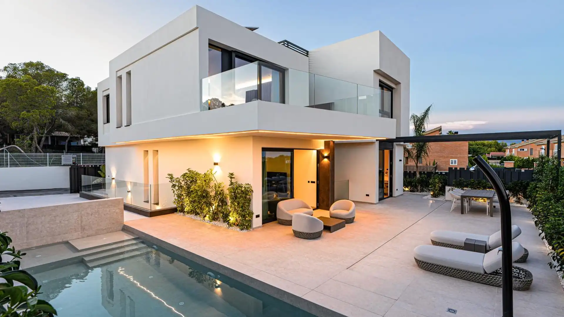 Vista exterior de Casa o chalet en venta en La Nucia con Jardín privado, Terraza y Piscina