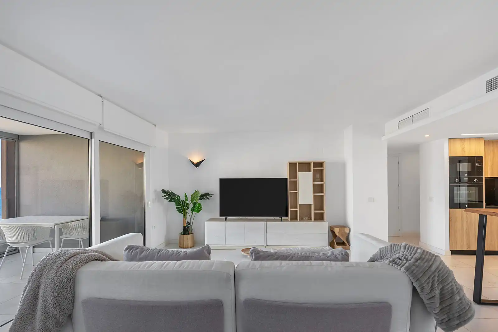 Sala d'estar de Apartament en venda en Torrevieja amb Terrassa, Traster i Moblat