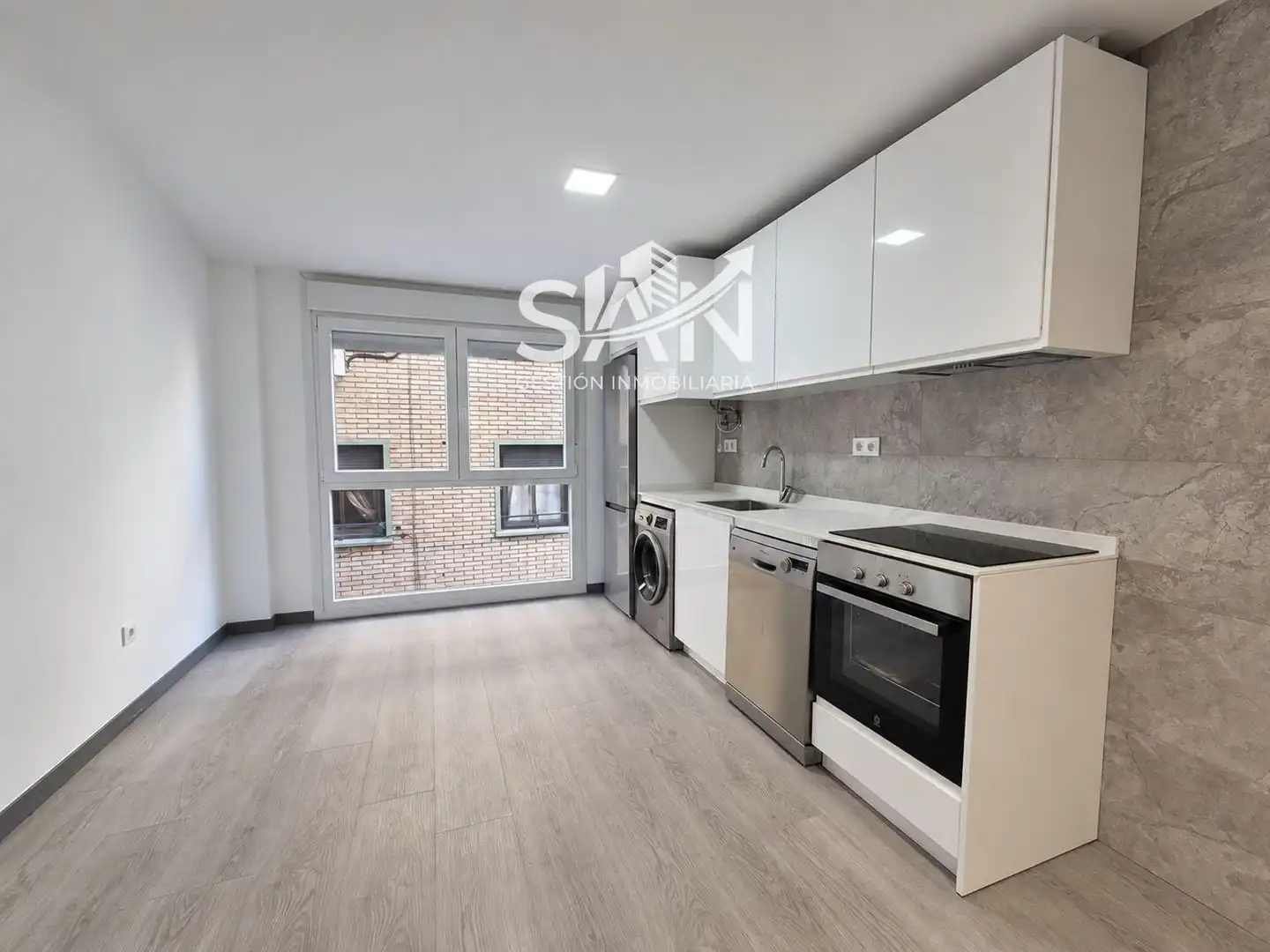Duplex with lift for sale in Torrero-La Paz, imagen 2