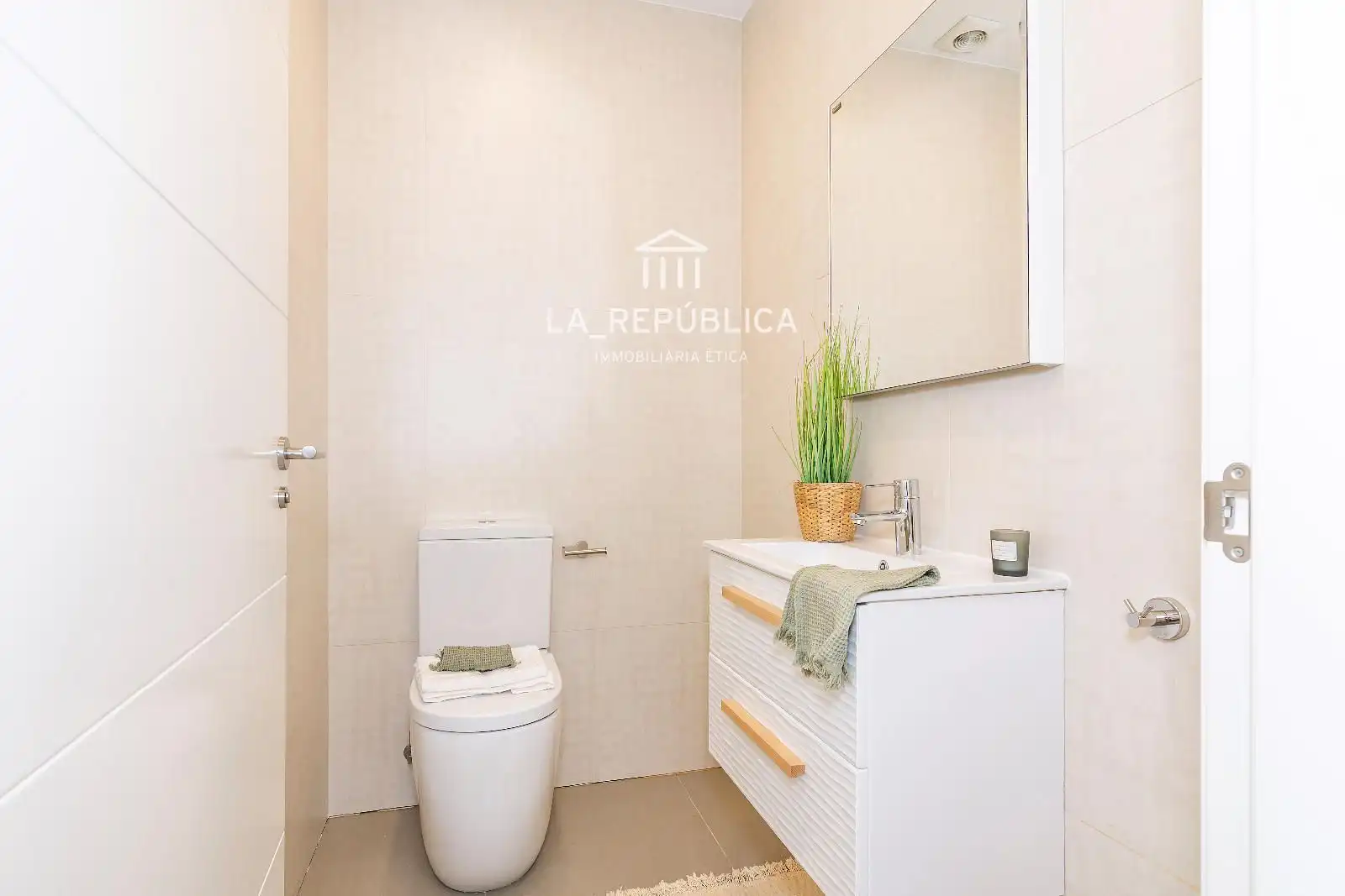 Habitación de Piso en venta en Mataró con Aire acondicionado, Calefacción y Terraza