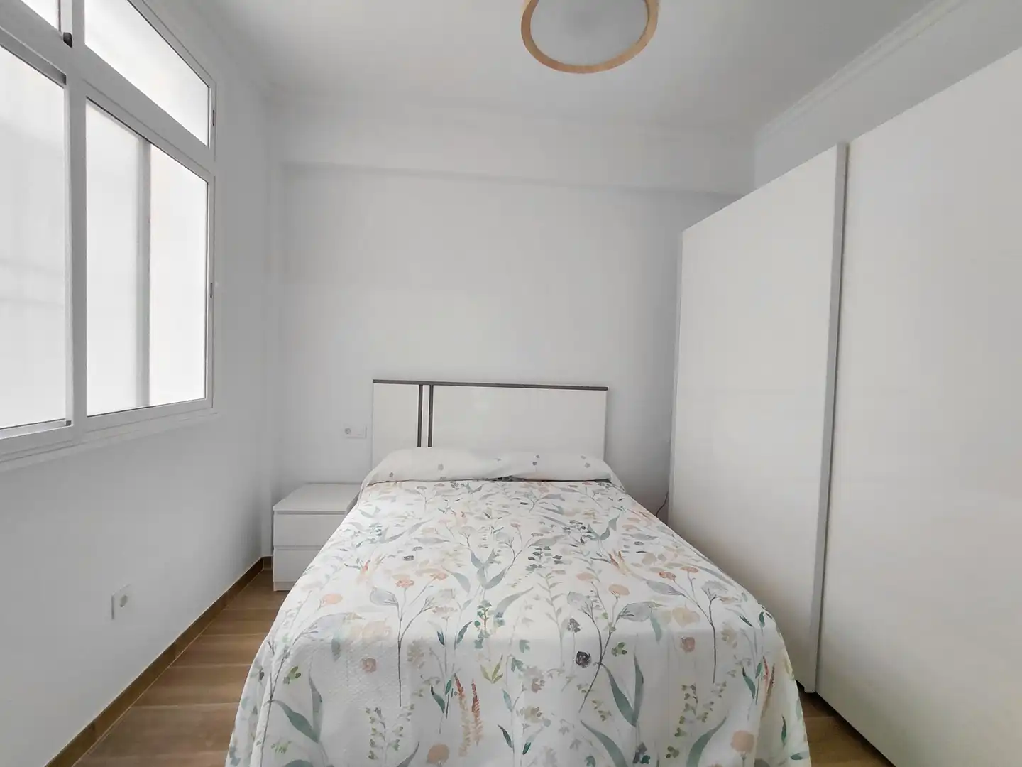 Habitación de Apartamento de alquiler en Las Palmas de Gran Canaria con Amueblado, Horno y Lavadora