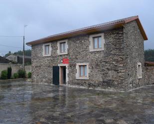 Vista exterior de Casa o xalet en venda en Oroso amb Terrassa i Piscina