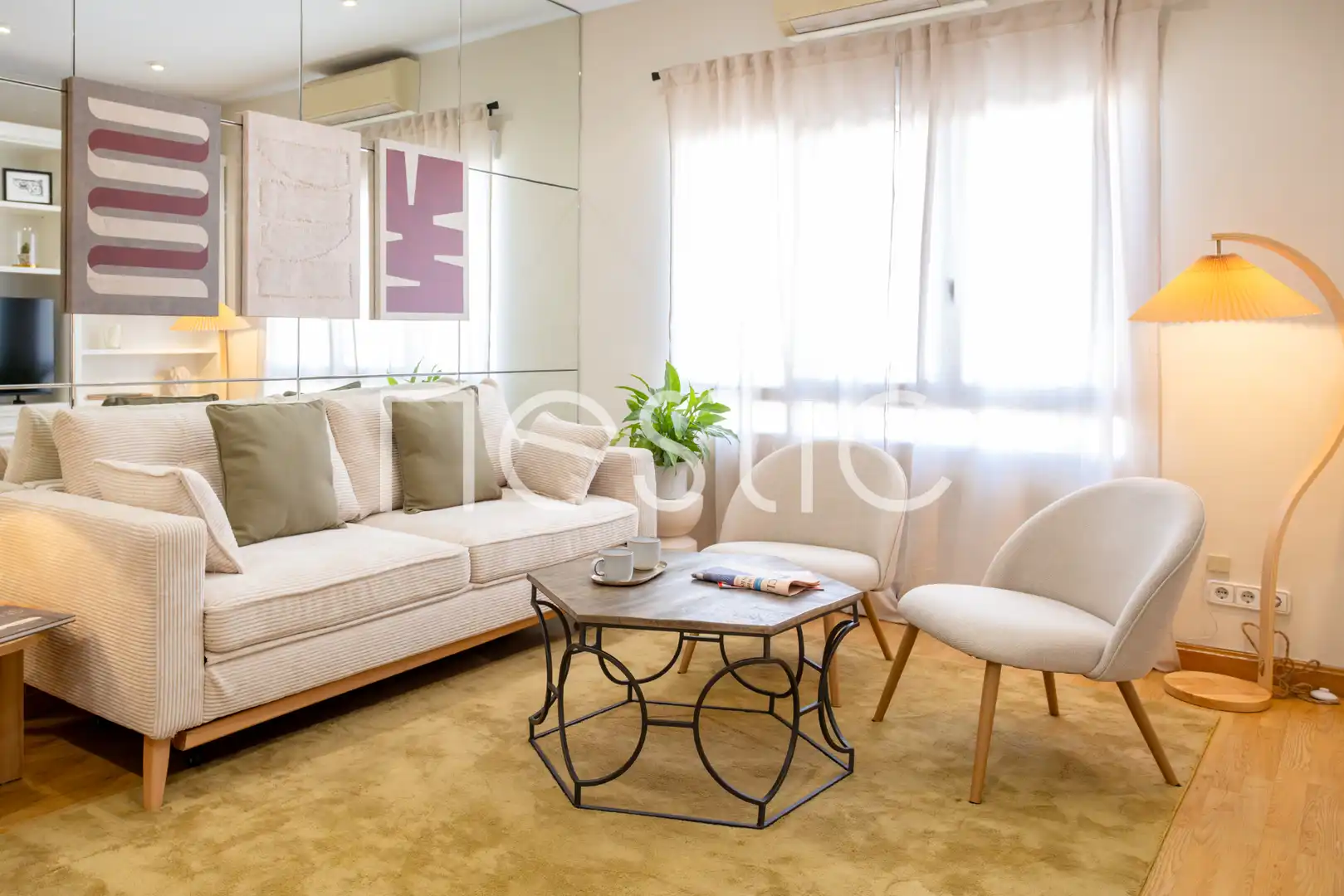 Wohnzimmer von Wohnungen zur Miete in Madrid mit Klimaanlage, Heizung und Möbliert
