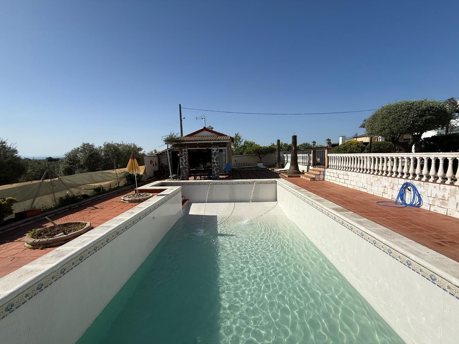Swimming pool of House or chalet for sale in Puente Genil  with Air Conditioner, Private garden and Terrace