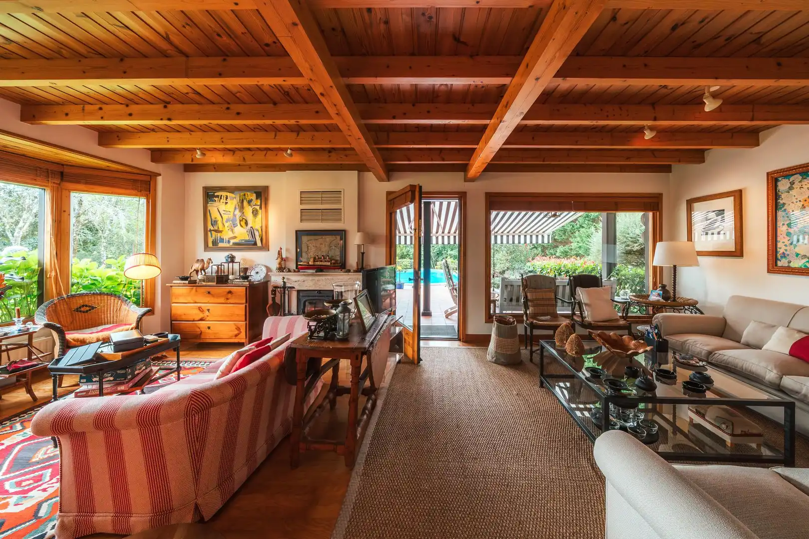 Sala de estar de Casa o chalet en venta en Fruiz con Aire acondicionado, Calefacción y Jardín privado
