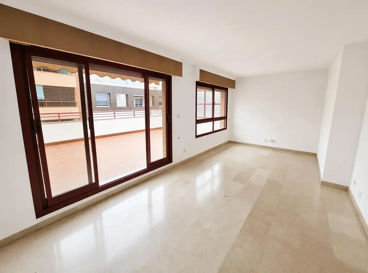 Ático con ascensor en venta en PINTOR LORENZO CASANOVA 43, imagen 5