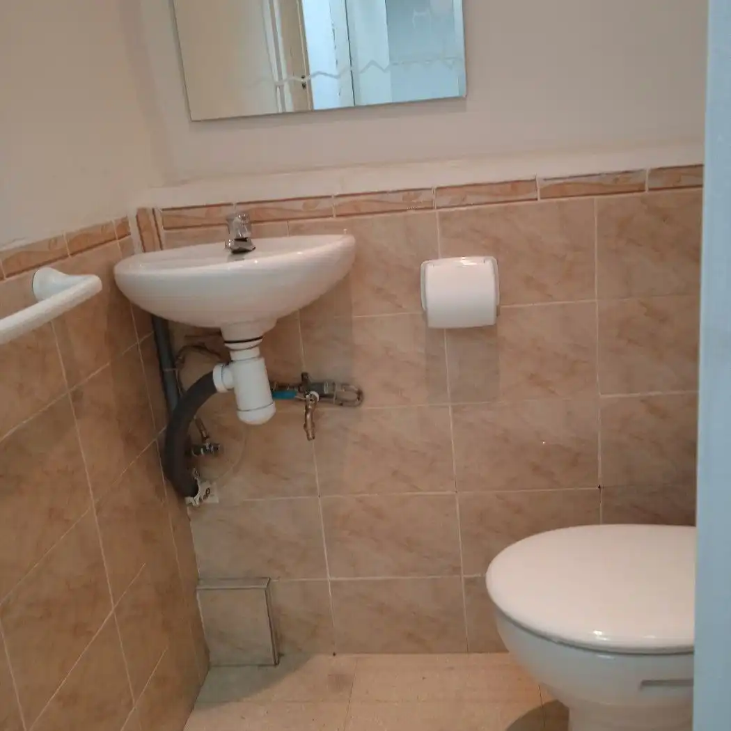 Bany de Local en venda en Tarragona amb Aire condicionat i Calefacció